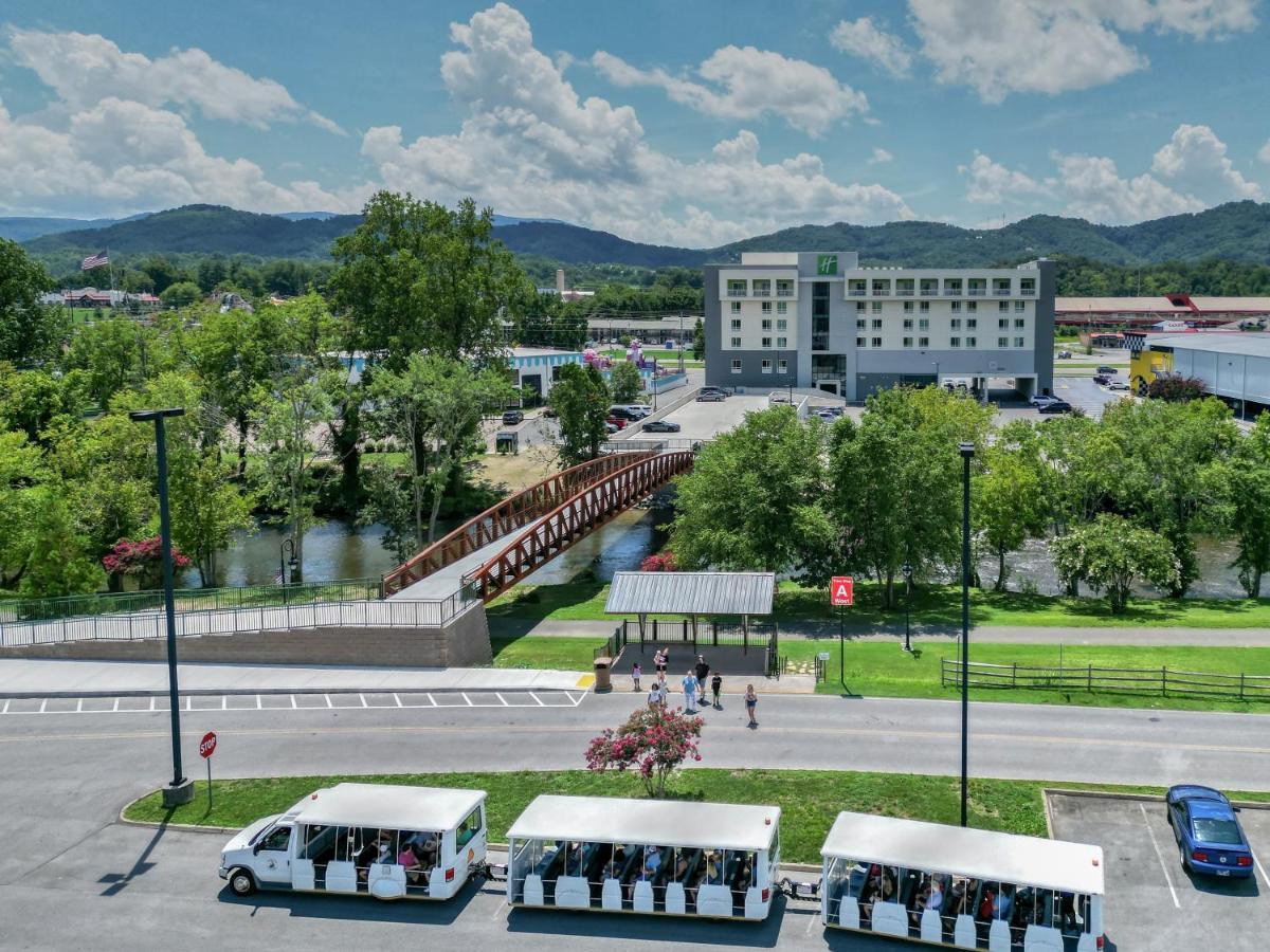 Holiday Inn & Suites Pigeon Forge Convention Center, An Ihg Hotel Exteriör bild