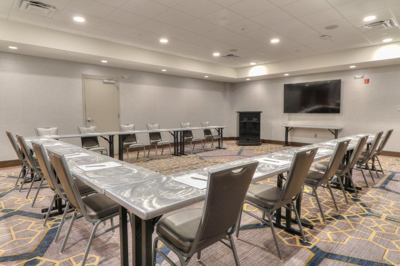 Holiday Inn & Suites Pigeon Forge Convention Center, An Ihg Hotel Exteriör bild