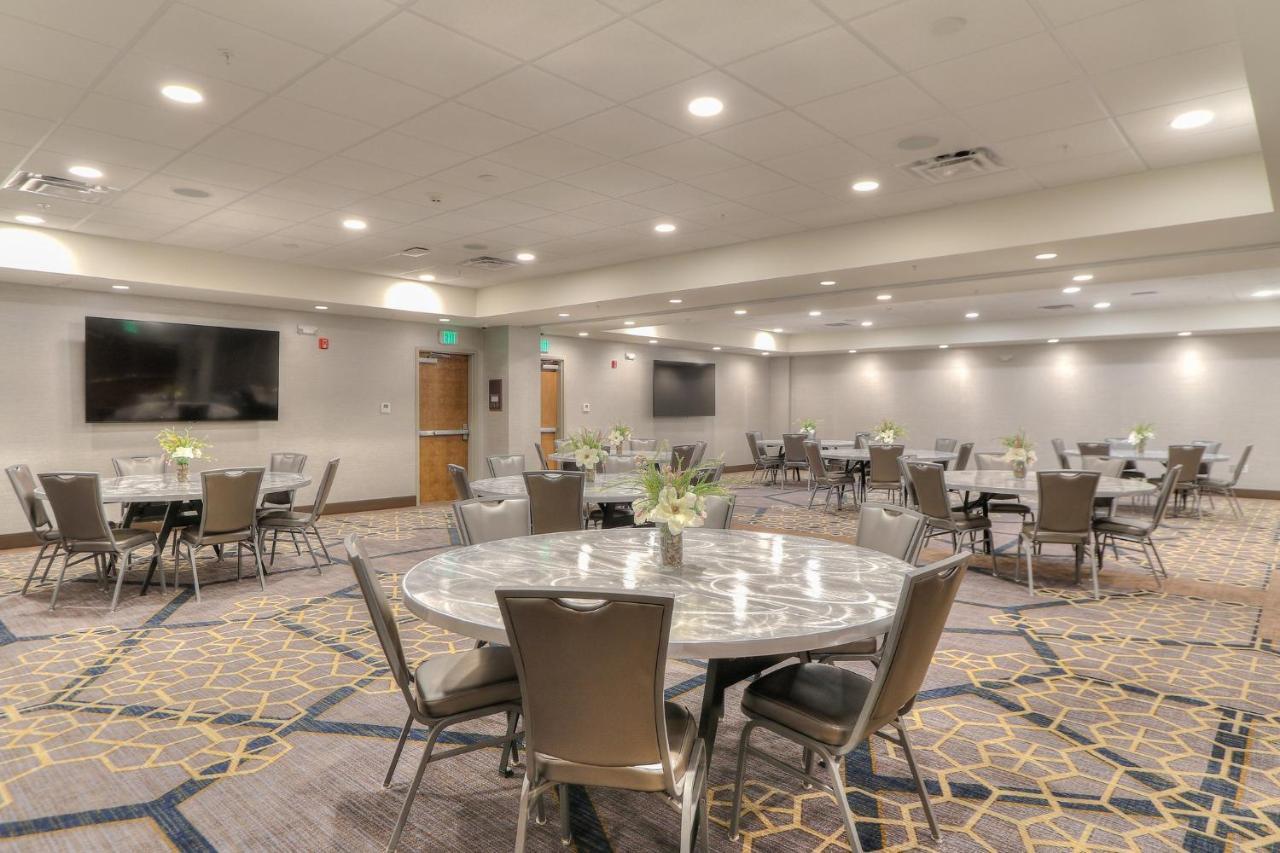 Holiday Inn & Suites Pigeon Forge Convention Center, An Ihg Hotel Exteriör bild