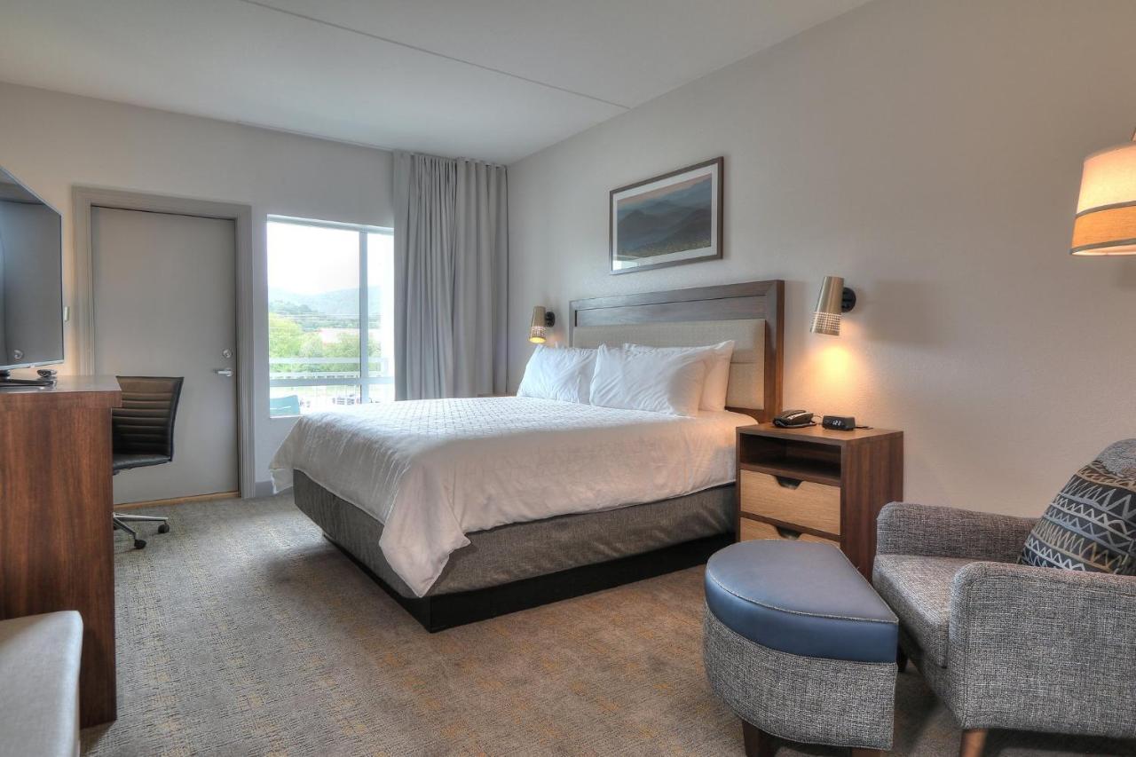 Holiday Inn & Suites Pigeon Forge Convention Center, An Ihg Hotel Exteriör bild