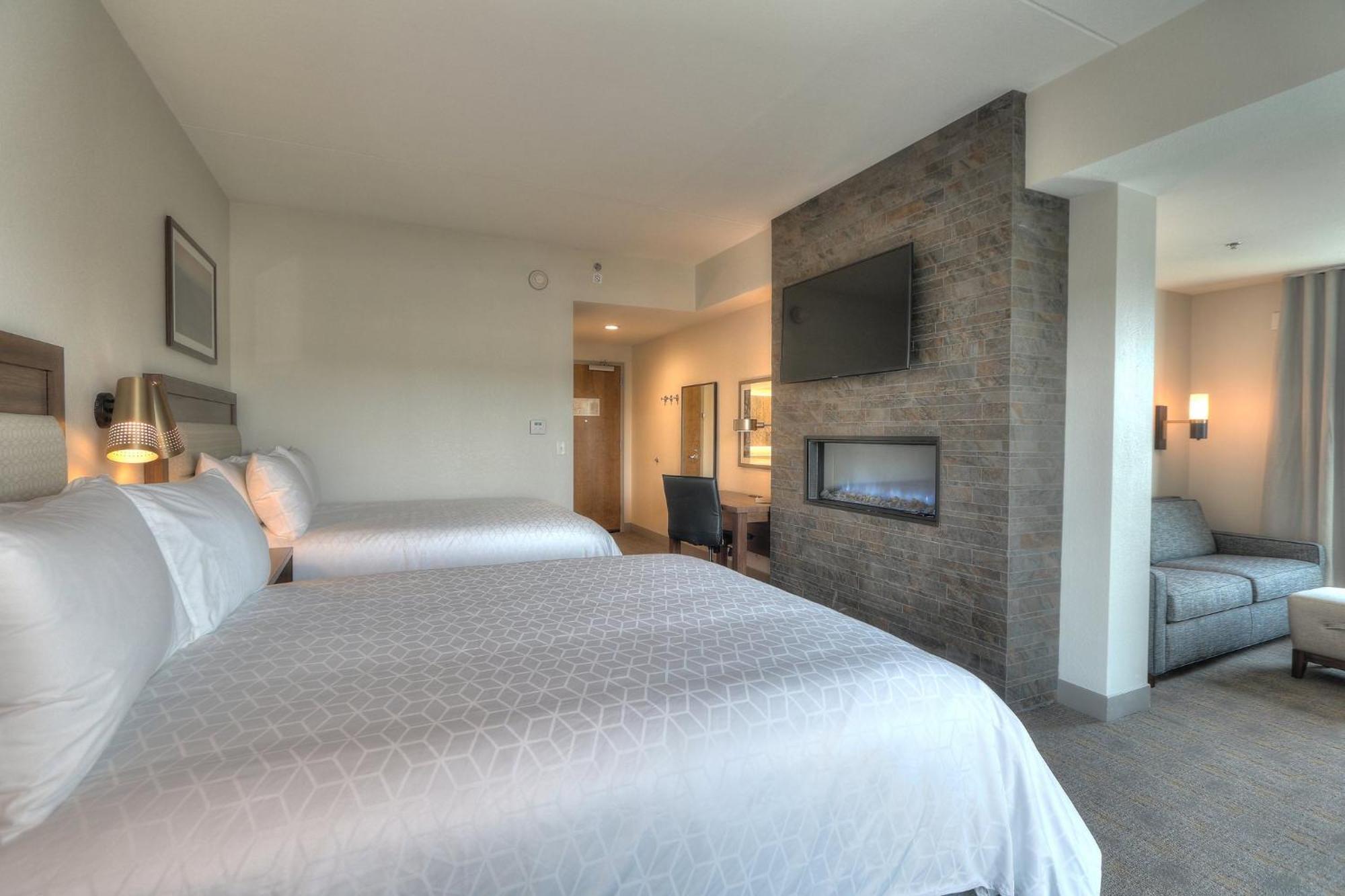 Holiday Inn & Suites Pigeon Forge Convention Center, An Ihg Hotel Exteriör bild